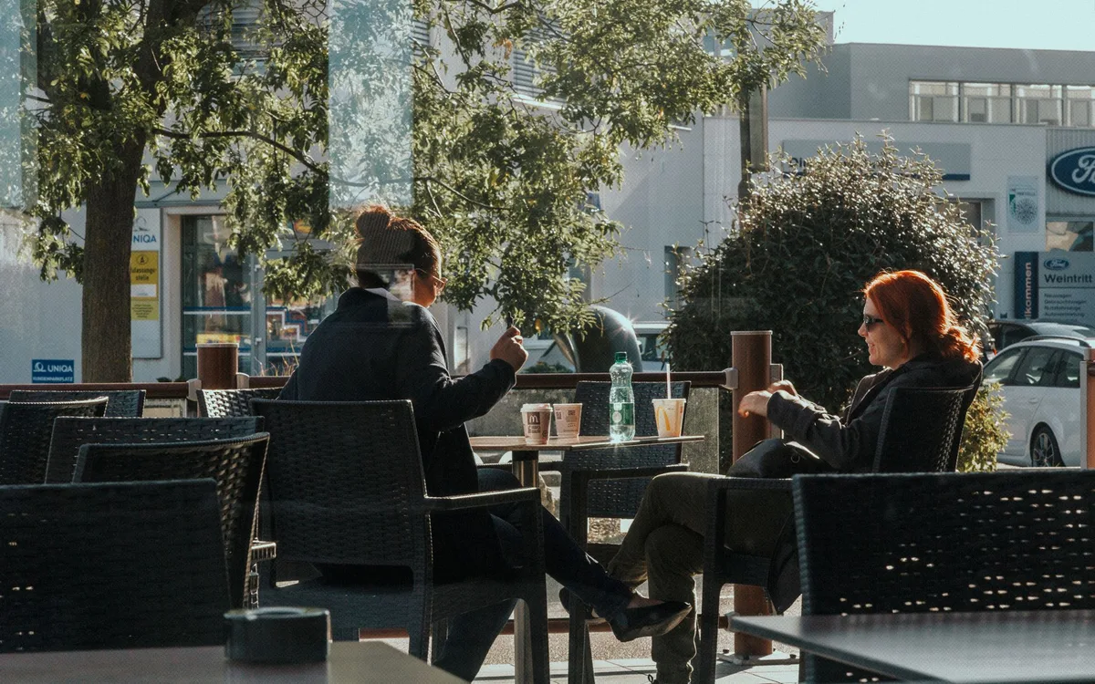 Restauracje, kawiarnie i przerwa na posiłek