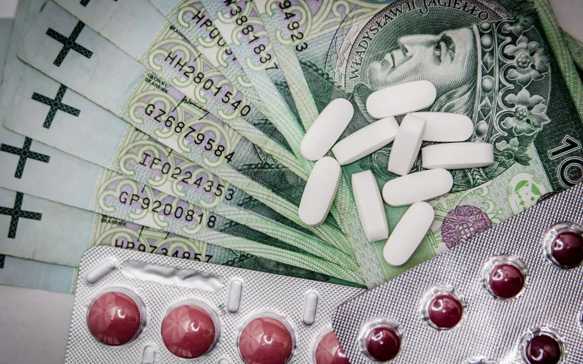 Jak zrealizować e-receptę i jakie dokumenty przygotować?
