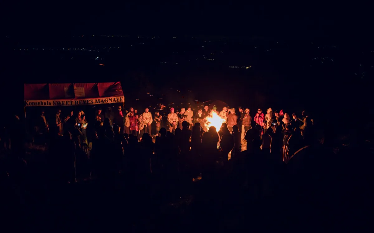 Jak nocne wydarzenia i pielgrzymki zmieniają organizację ruchu?